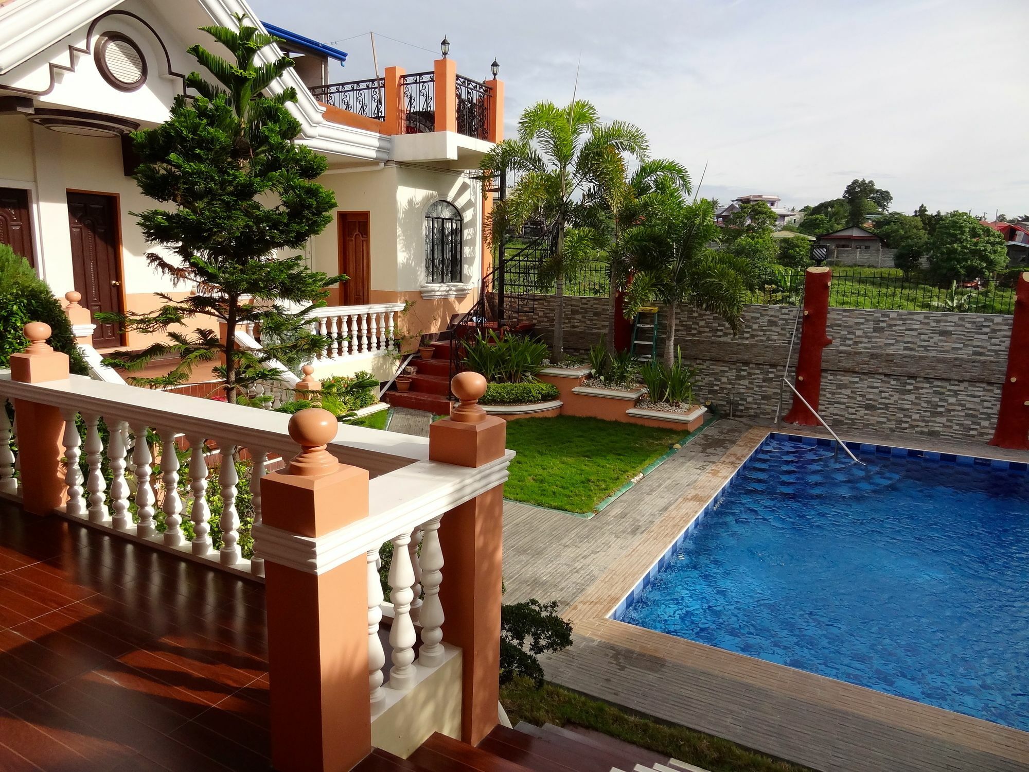 The Executive Villa Inn & Suites Davao Ngoại thất bức ảnh